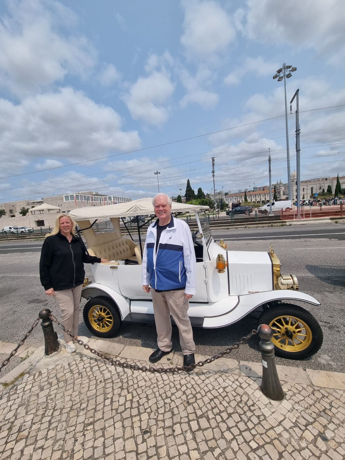 Review from Jean-Pierre Dubois